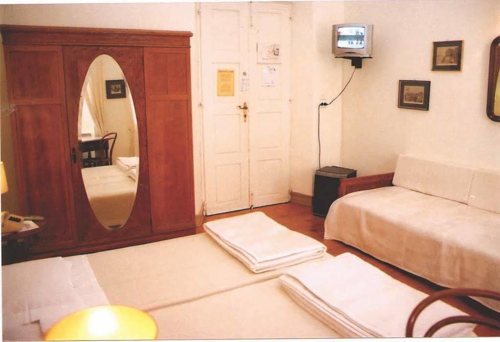 Hotel Omiros Ermoupoli Dış mekan fotoğraf