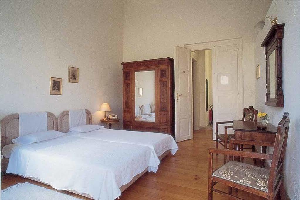 Hotel Omiros Ermoupoli Dış mekan fotoğraf